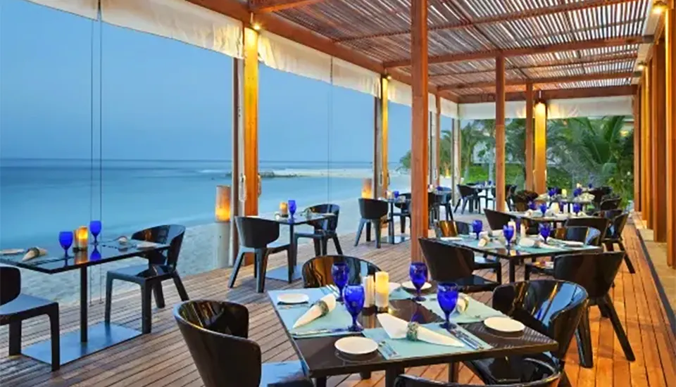 هتل هالیدی این ریزورت کاندوما مالدیو